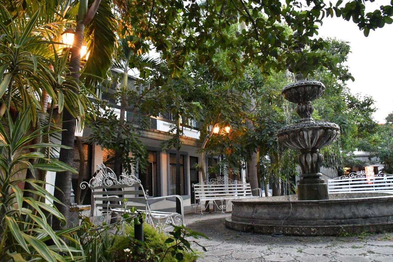Hotel Posada Santa Fe Guadalajara Zewnętrze zdjęcie